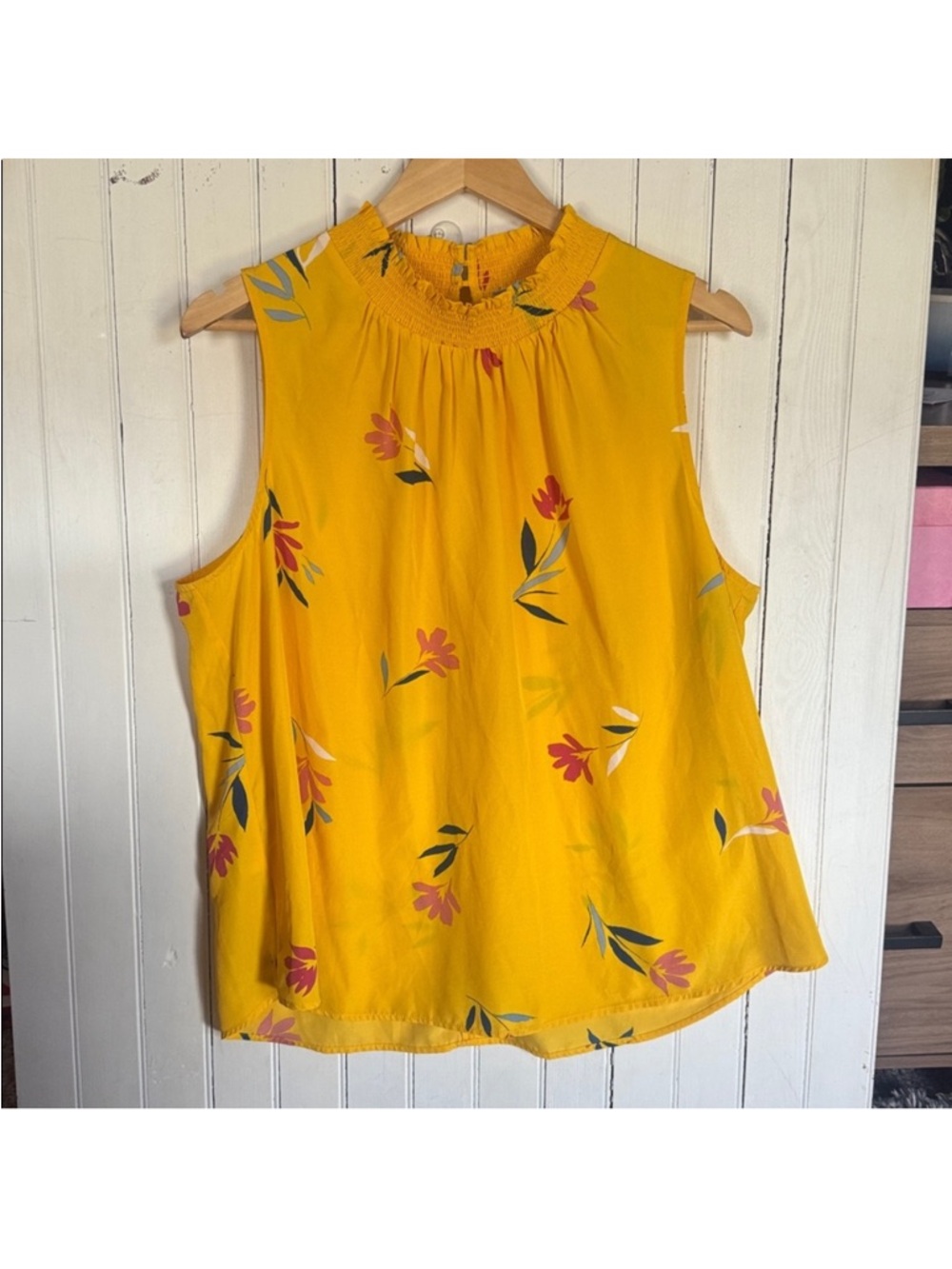 Daniel Rainn Sleeveless Blouse Yellow Floral Size XXL